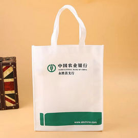 China Sacos não tecidos brancos e verdes da tela com logotipo impresso na superfície fornecedor