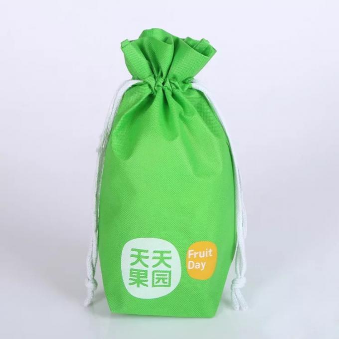 Saco de cordão verde do verão, sacos de pouco peso do presente do cordão de pano